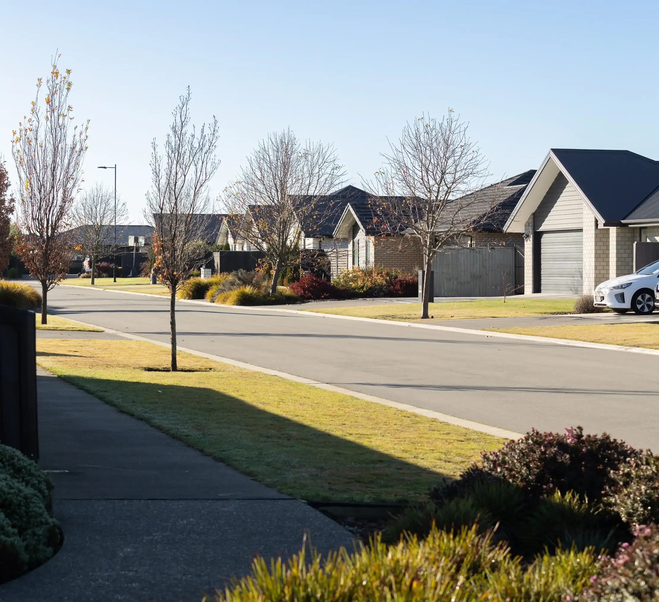 URBAN ESTATES 0 A6 A9711 HR